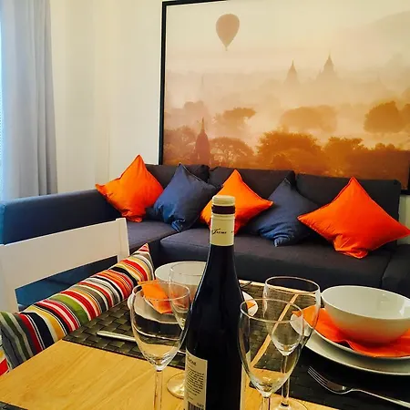 Macapartments -Queen Elizabeth House-2