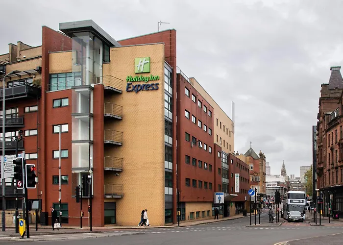Family Hotel: Holiday Inn Express - Glasgow - City Ctr Riverside By Ihg