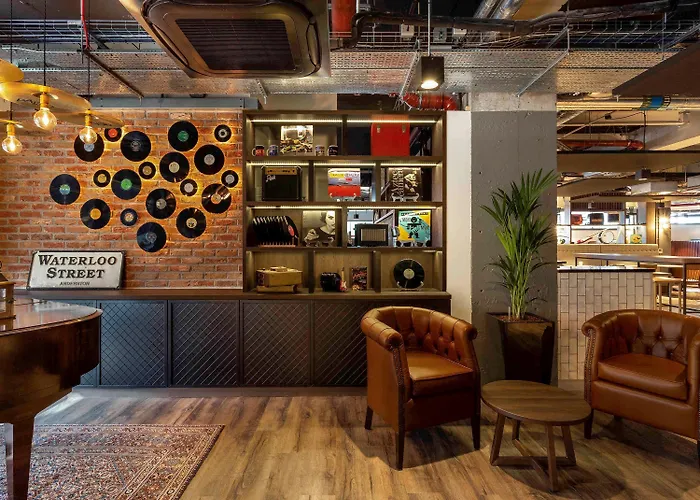 Central hotel: Ibis Styles Glasgow Central