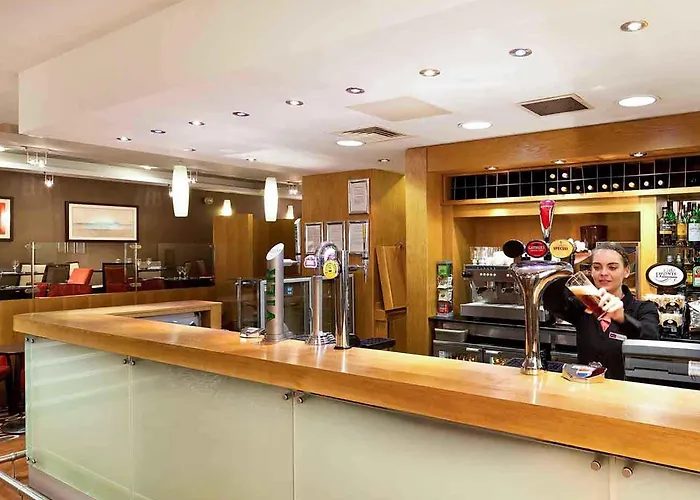 3 star hotels Mercure Glasgow City